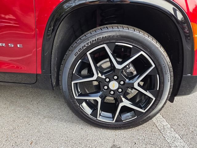 Used 2025 Chevrolet Traverse High Country FWD image 27