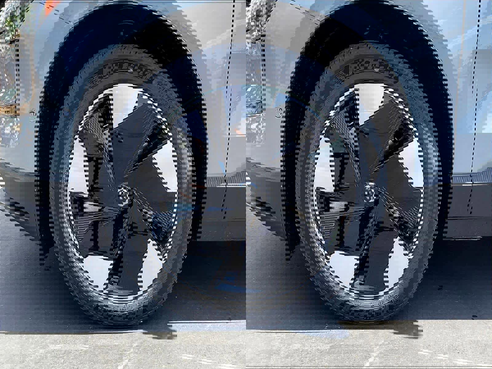 New 2026 Volvo EX30 Ultra w/ Climate Package image 14