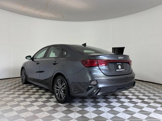 Used 2022 Kia Forte GT-Line w/ GT-Line Technology Package FWD image 5