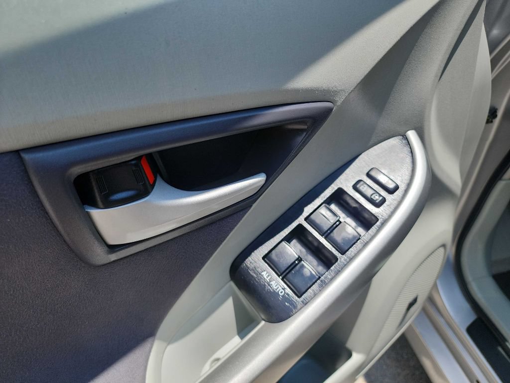 Used 2010 Toyota Prius Three FWD image 13