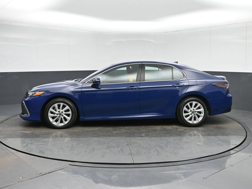 Used 2024 Toyota Camry LE FWD image 4