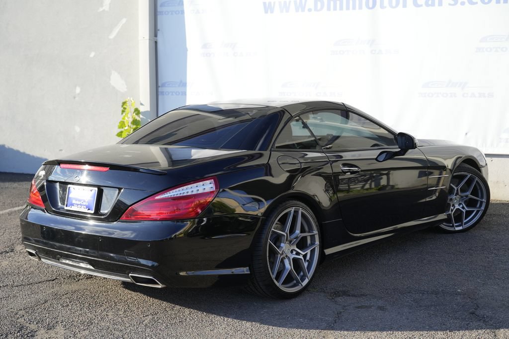 Used 2015 Mercedes-Benz SL 400 w/ Premium I Package image 3