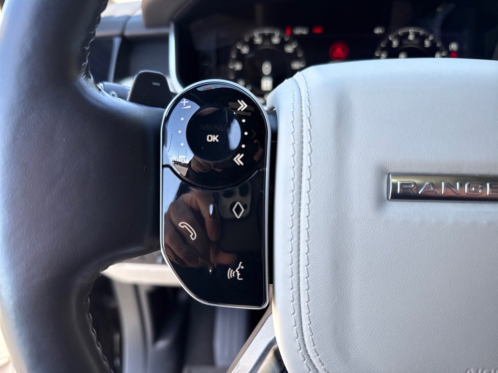 Used 2022 Land Rover Range Rover Westminster Edition image 24