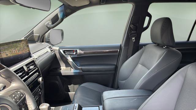 Certified 2023 Lexus GX 460 Premium w/ Accessory Package AWD/4WD image 13