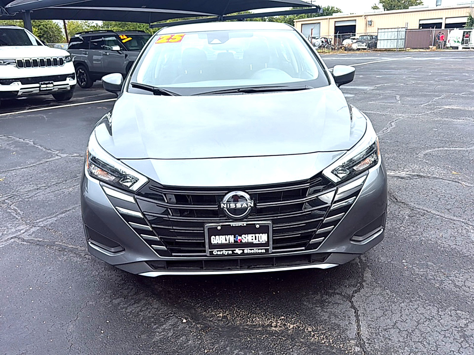 Used 2025 Nissan Versa SV FWD image 4