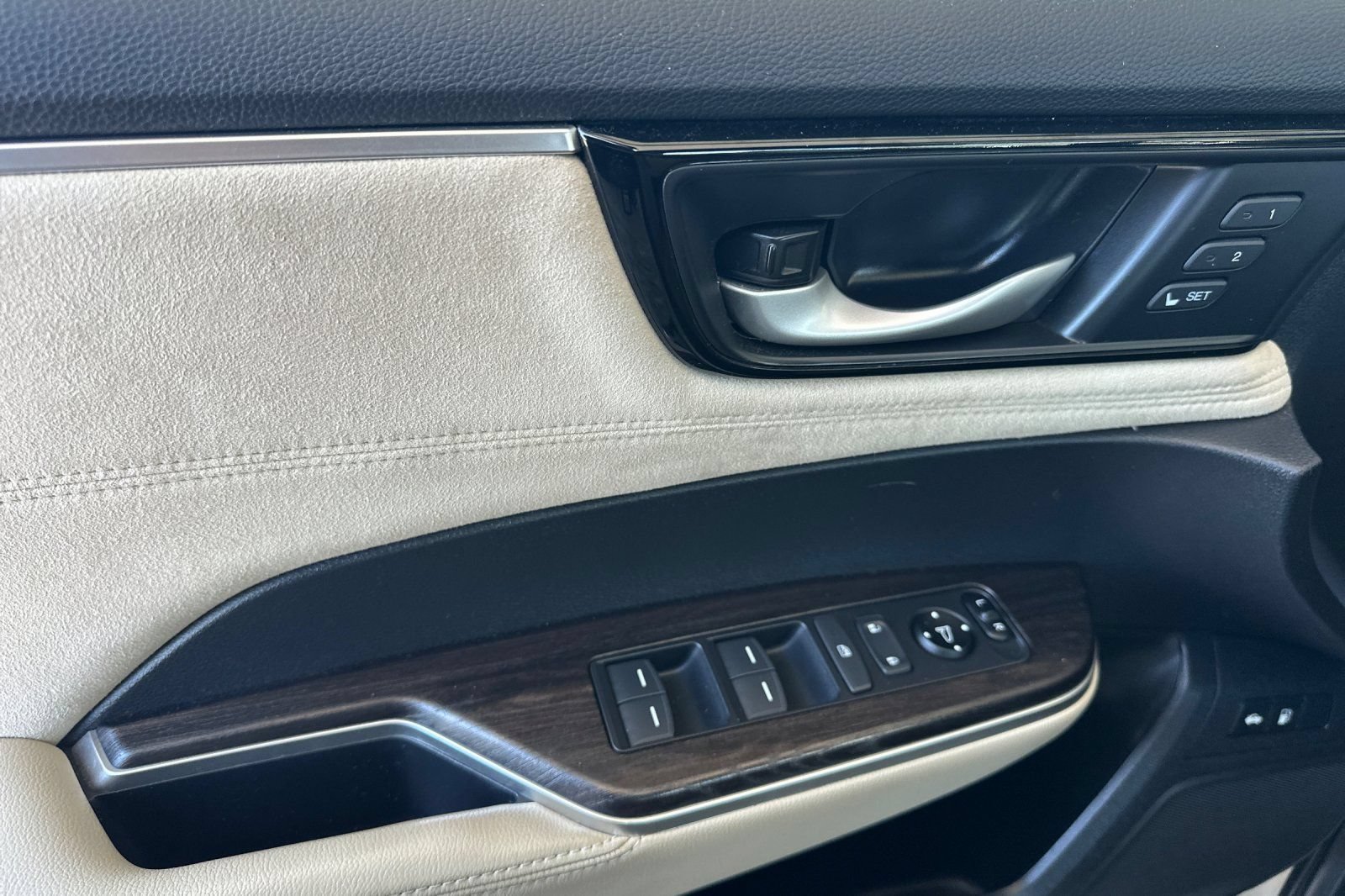 Used 2020 Honda Clarity Touring image 11
