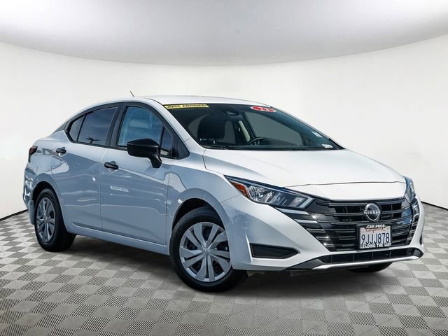 Used 2023 Nissan Versa S w/ Trunk Package image 2