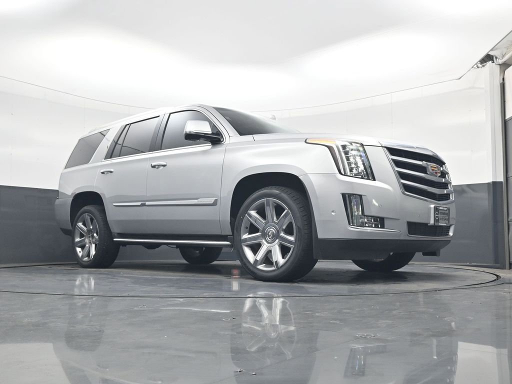 Used 2019 Cadillac Escalade Luxury image 20