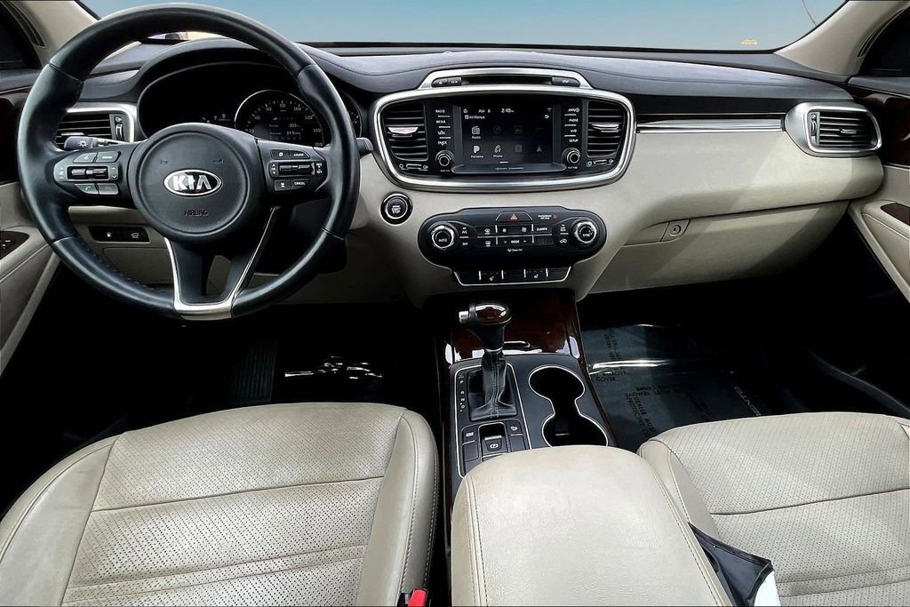 Used 2018 Kia Sorento EX w/ EX Advanced Touring Package image 16