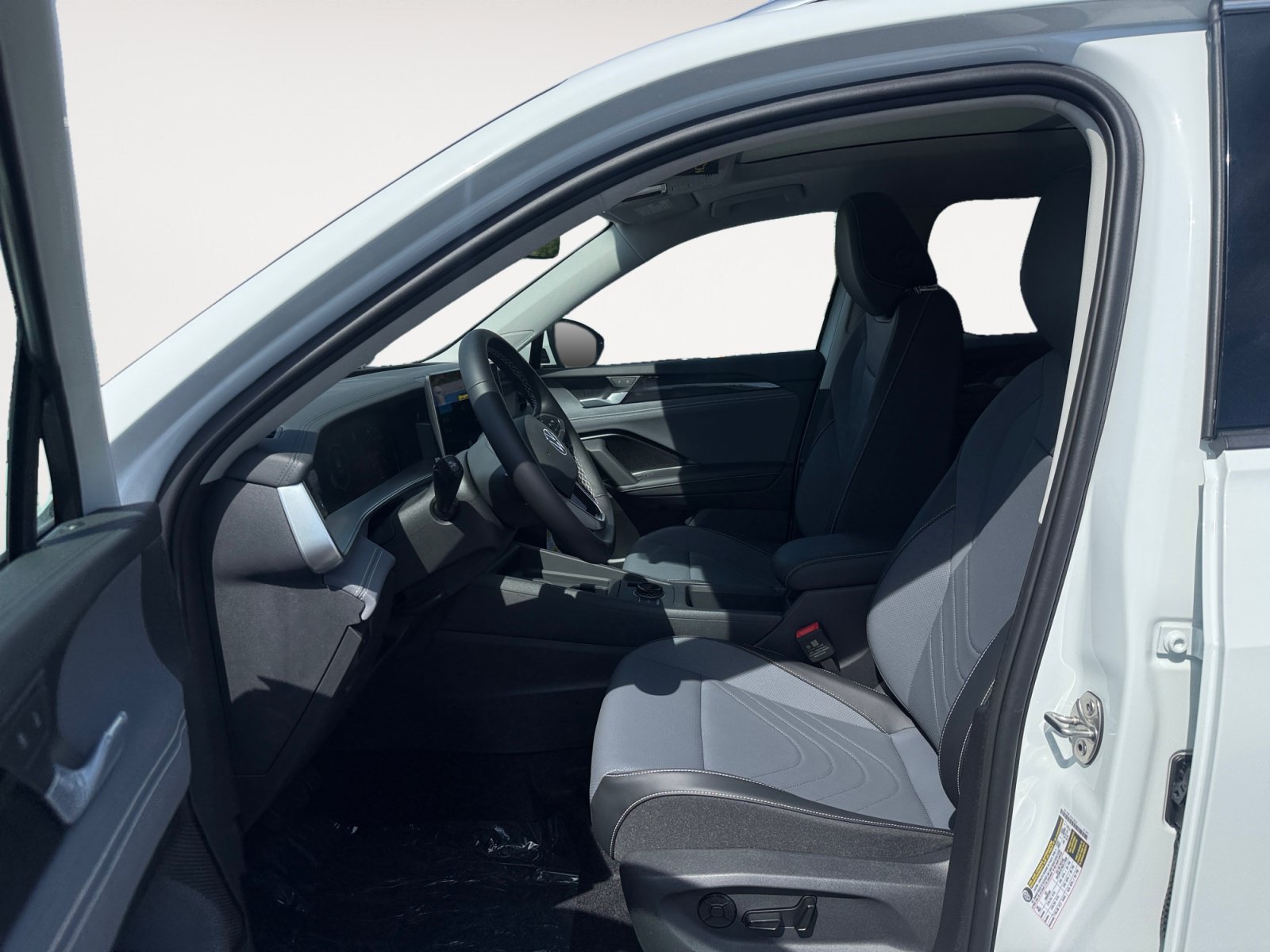 New 2026 Volkswagen Tiguan SE AWD/4WD image 10