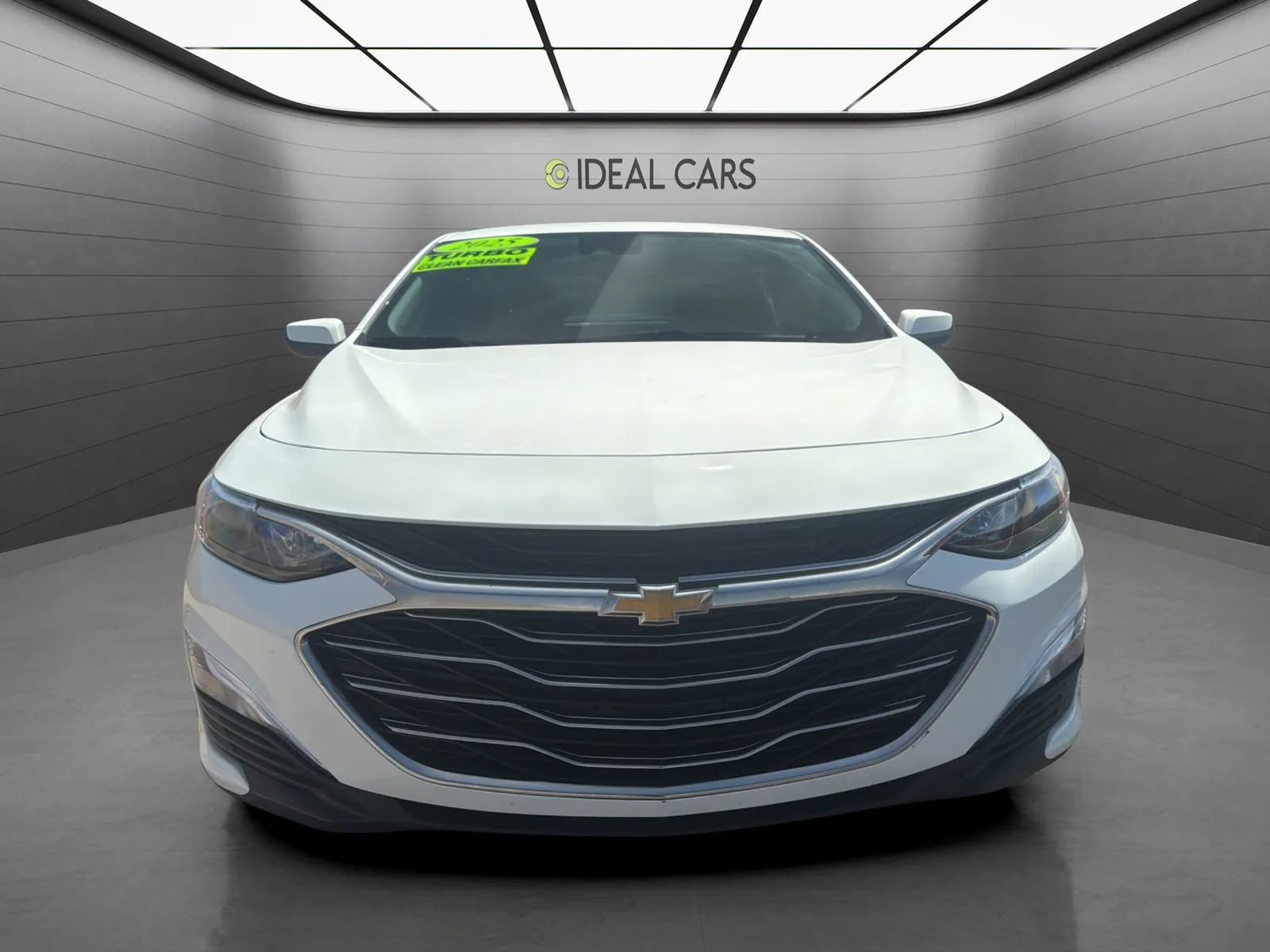 Used 2025 Chevrolet Malibu LS FWD image 2