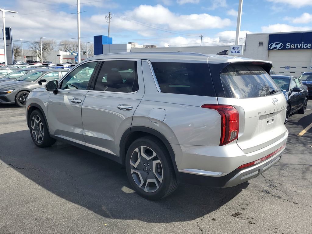 Used 2024 Hyundai Palisade Limited image 6