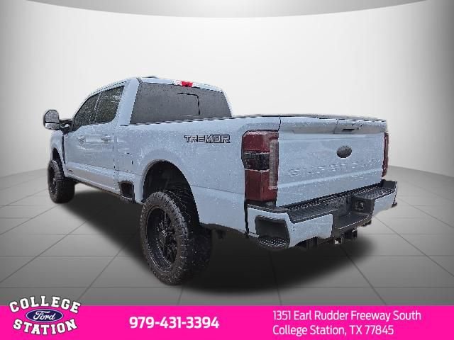 Used 2024 Ford F250 Lariat w/ Lariat Ultimate Package AWD/4WD image 3