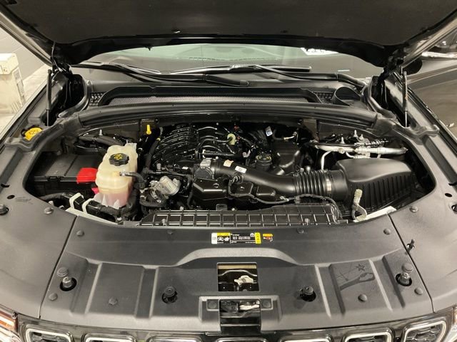 Used 2023 Jeep Grand Cherokee Limited w/ Luxury Tech Group II image 22