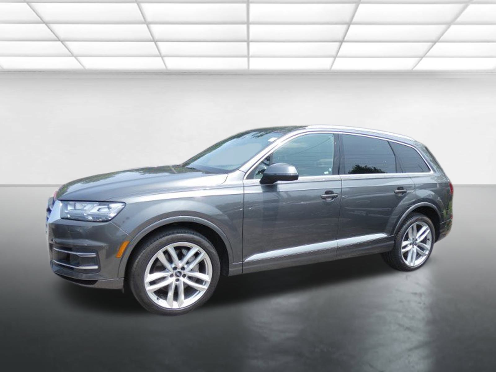 Used 2018 Audi Q7 3.0T Prestige w/ Prestige Package image 2