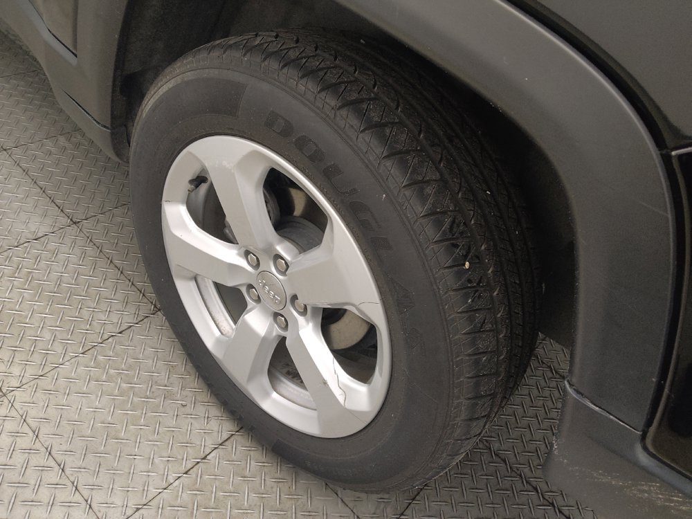 Used 2021 Jeep Compass Latitude w/ Convenience Group AWD/4WD image 31