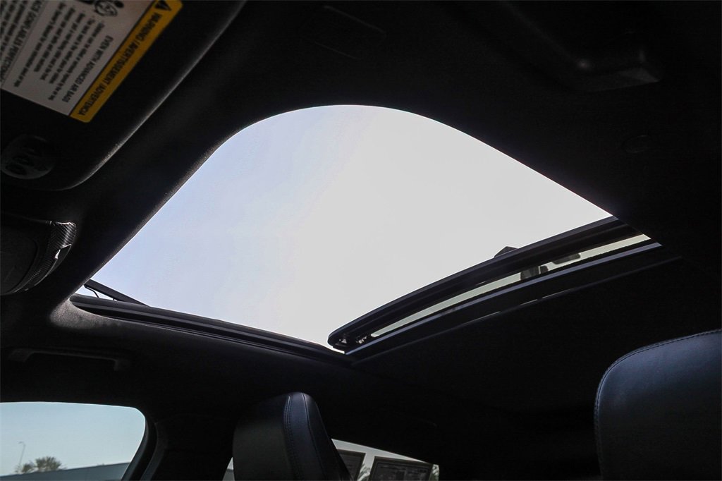 Used 2020 Lincoln Nautilus Reserve w/ Equipment Group 201A image 31