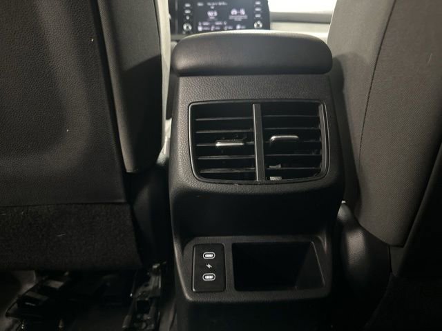 Used 2024 Kia Seltos LX AWD/4WD image 18