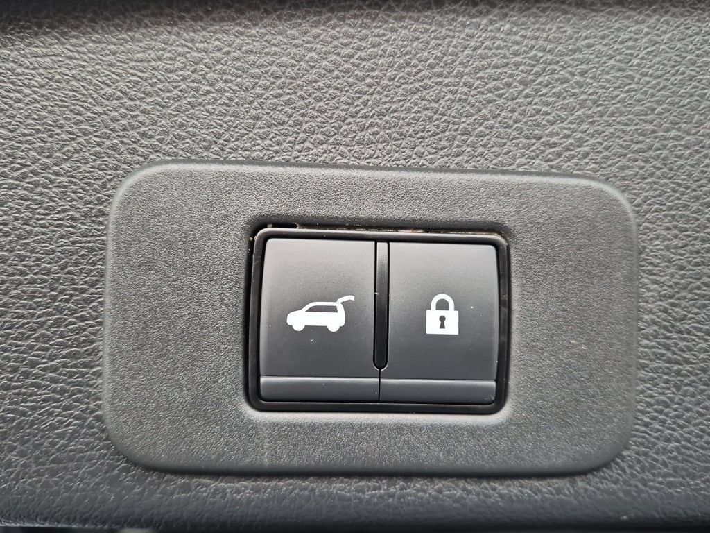 Used 2025 Nissan Murano SV AWD/4WD image 25