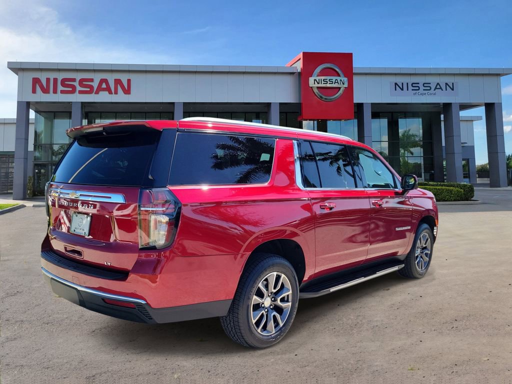 Used 2022 Chevrolet Suburban LT w/ LT Signature Package image 5