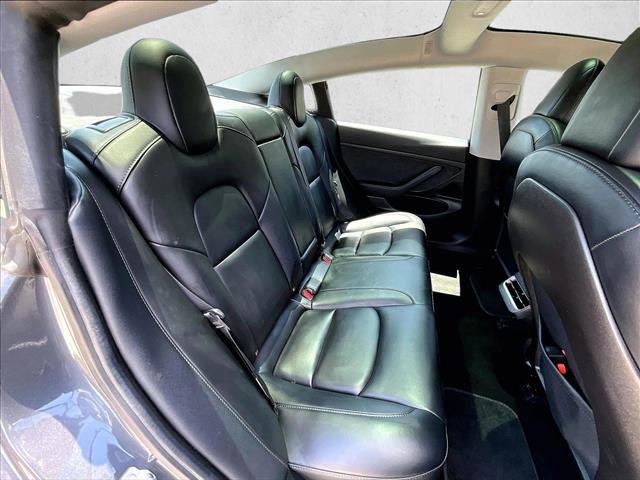 Used 2020 Tesla Model 3 Standard Range Plus image 26