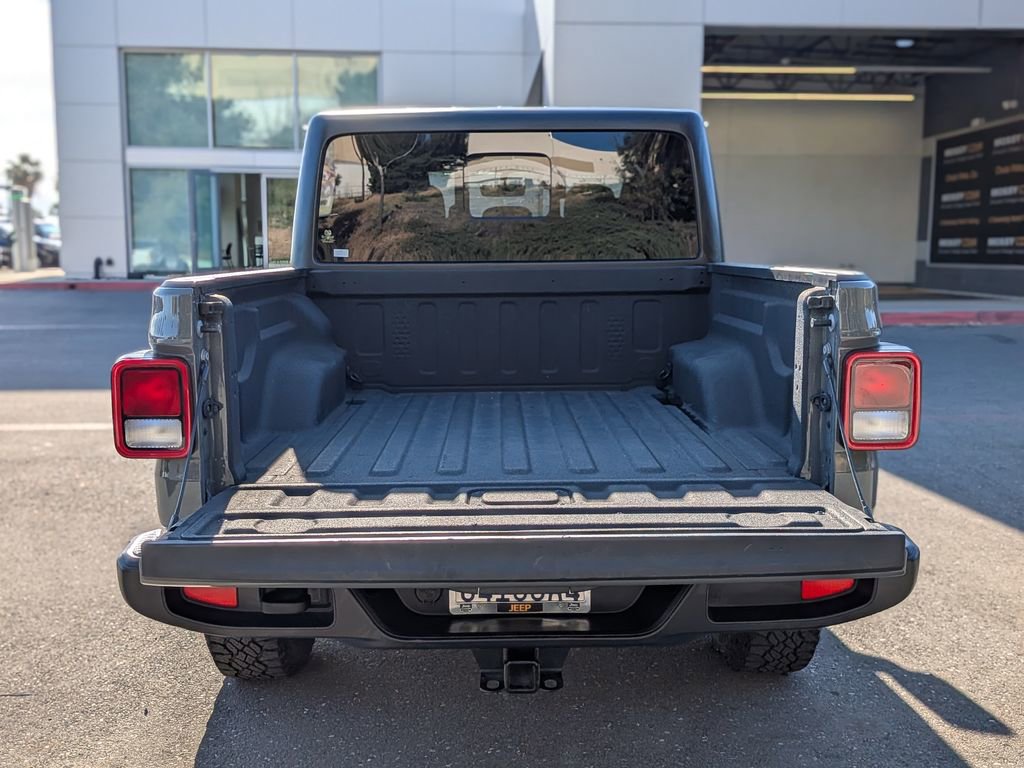 Used 2023 Jeep Gladiator Willys image 6