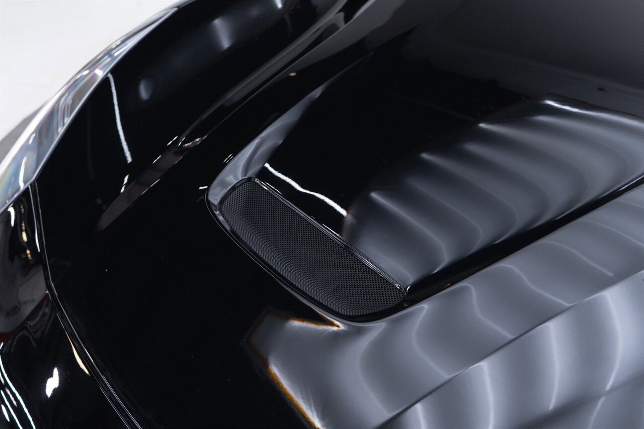 Used 2014 Ferrari F12 Berlinetta RWD image 29