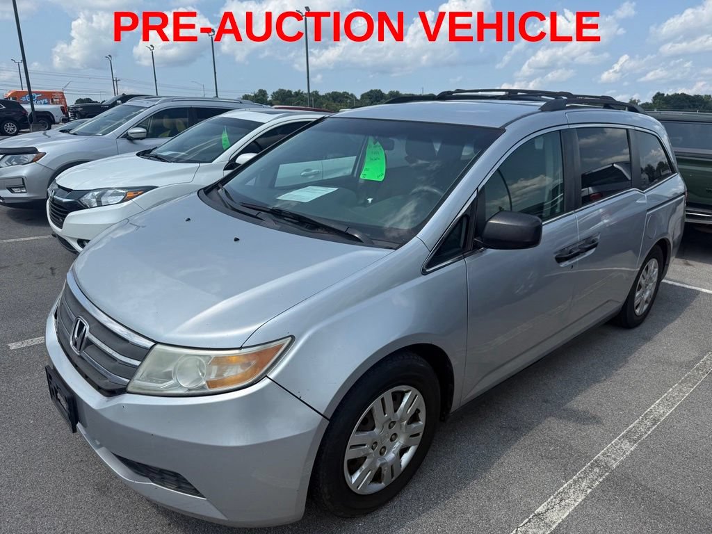 Used 2011 Honda Odyssey LX image 2
