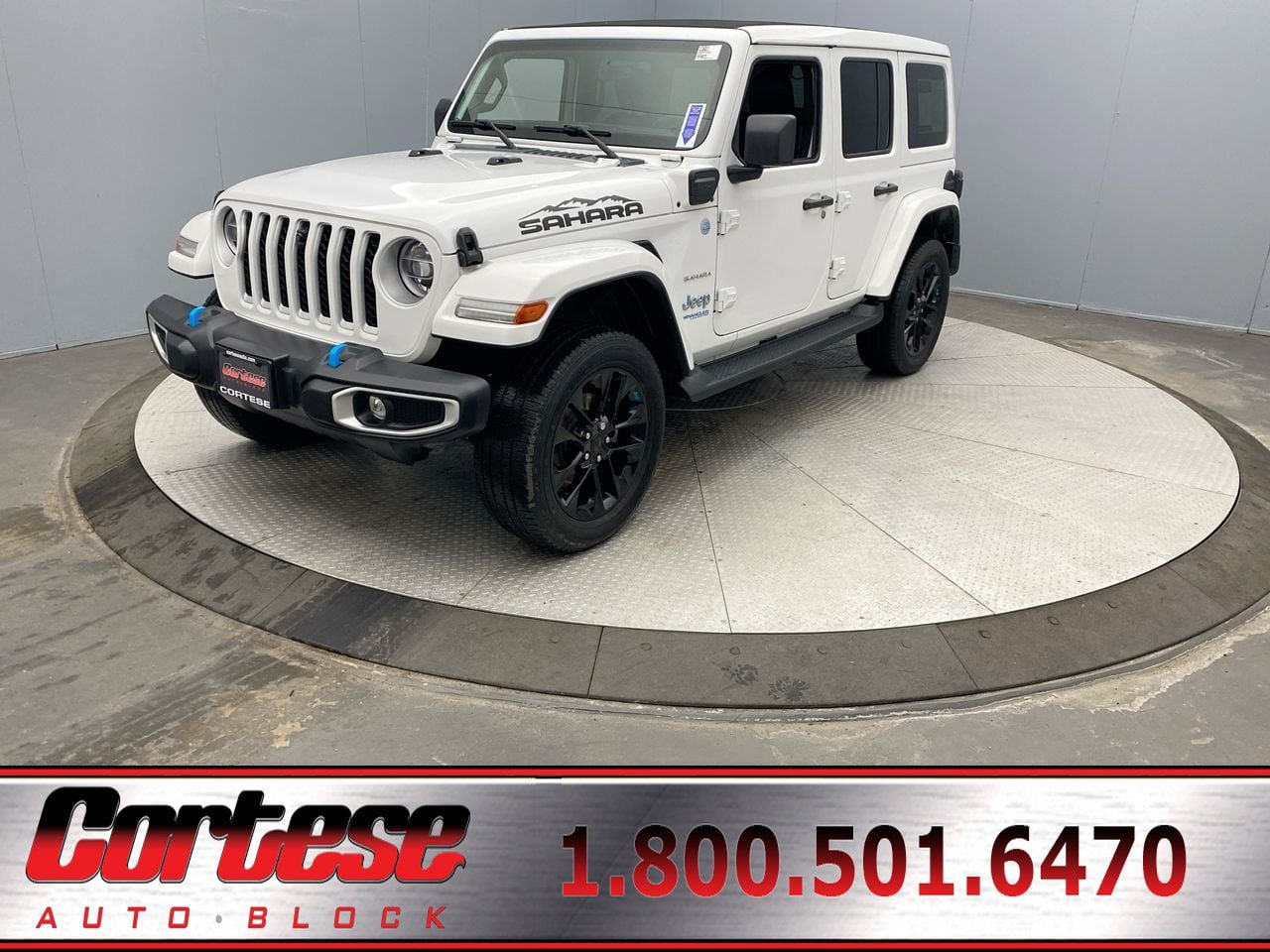 Used 2022 Jeep Wrangler Unlimited Sahara w/ Cold Weather Group AWD/4WD image 1