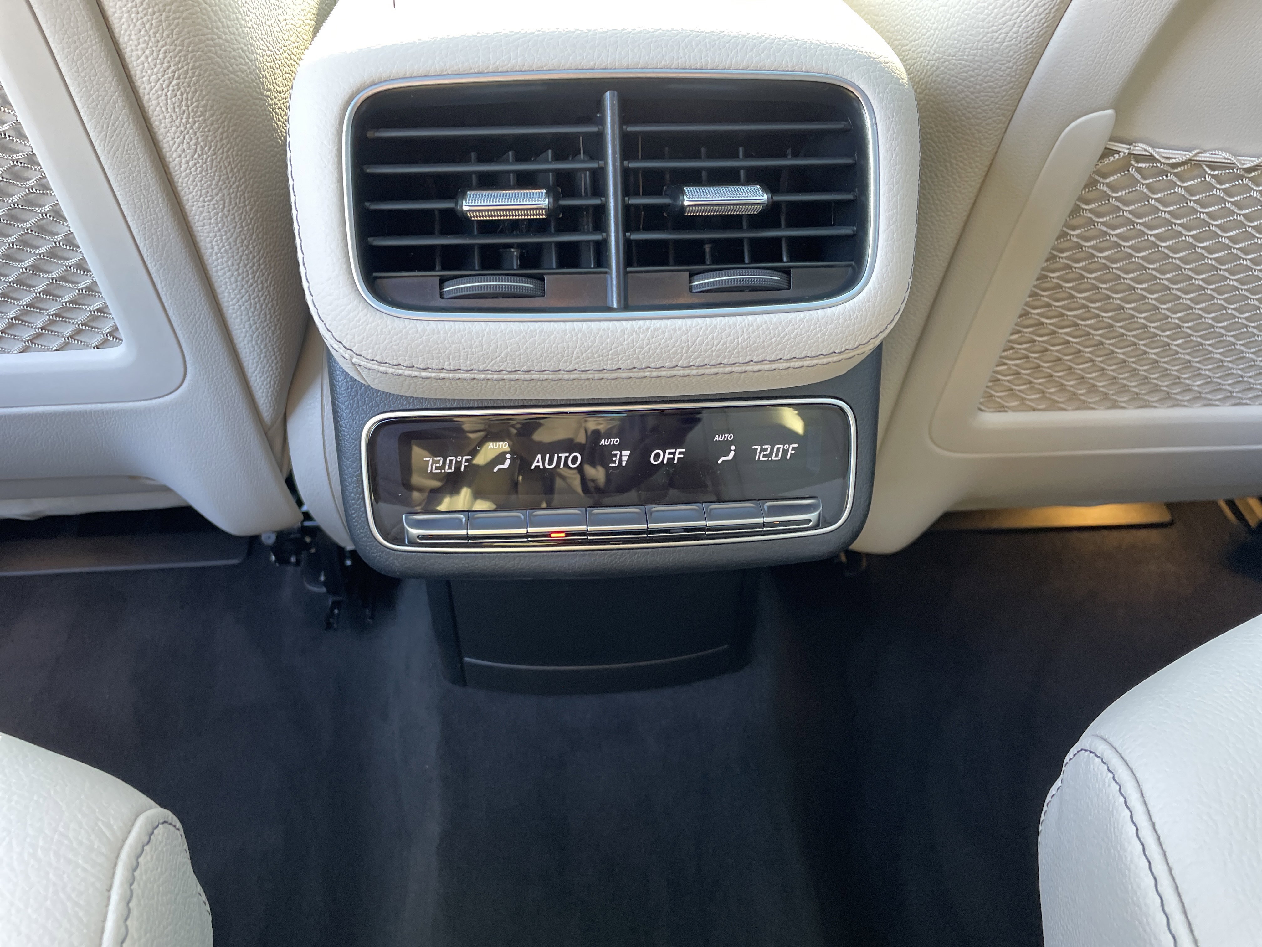 New 2026 Mercedes-Benz GLS 580 4MATIC image 39