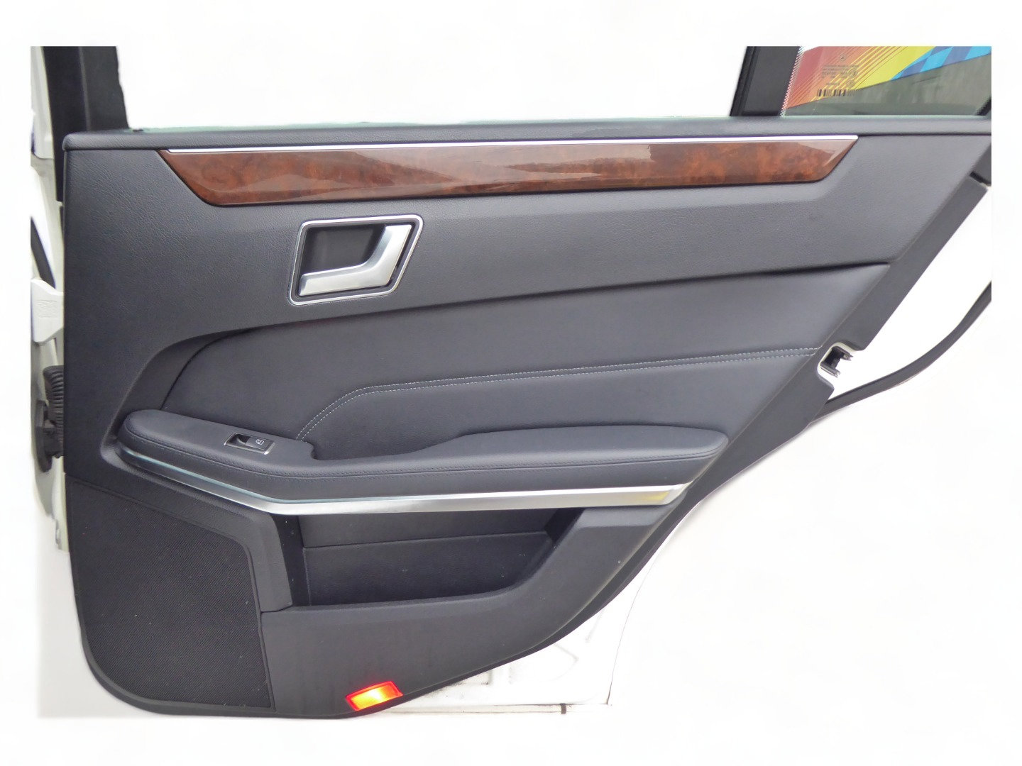 Used 2014 Mercedes-Benz E 350 4MATIC Sedan image 21