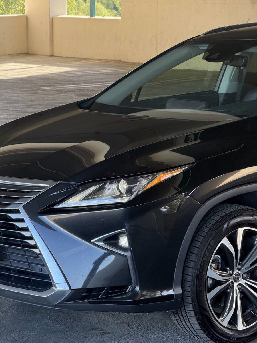 Used 2018 Lexus RX 450h AWD w/ Premium Package image 2