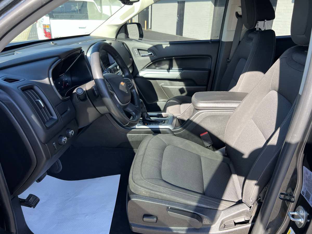 Used 2021 Chevrolet Colorado LT w/ Safety Package image 10