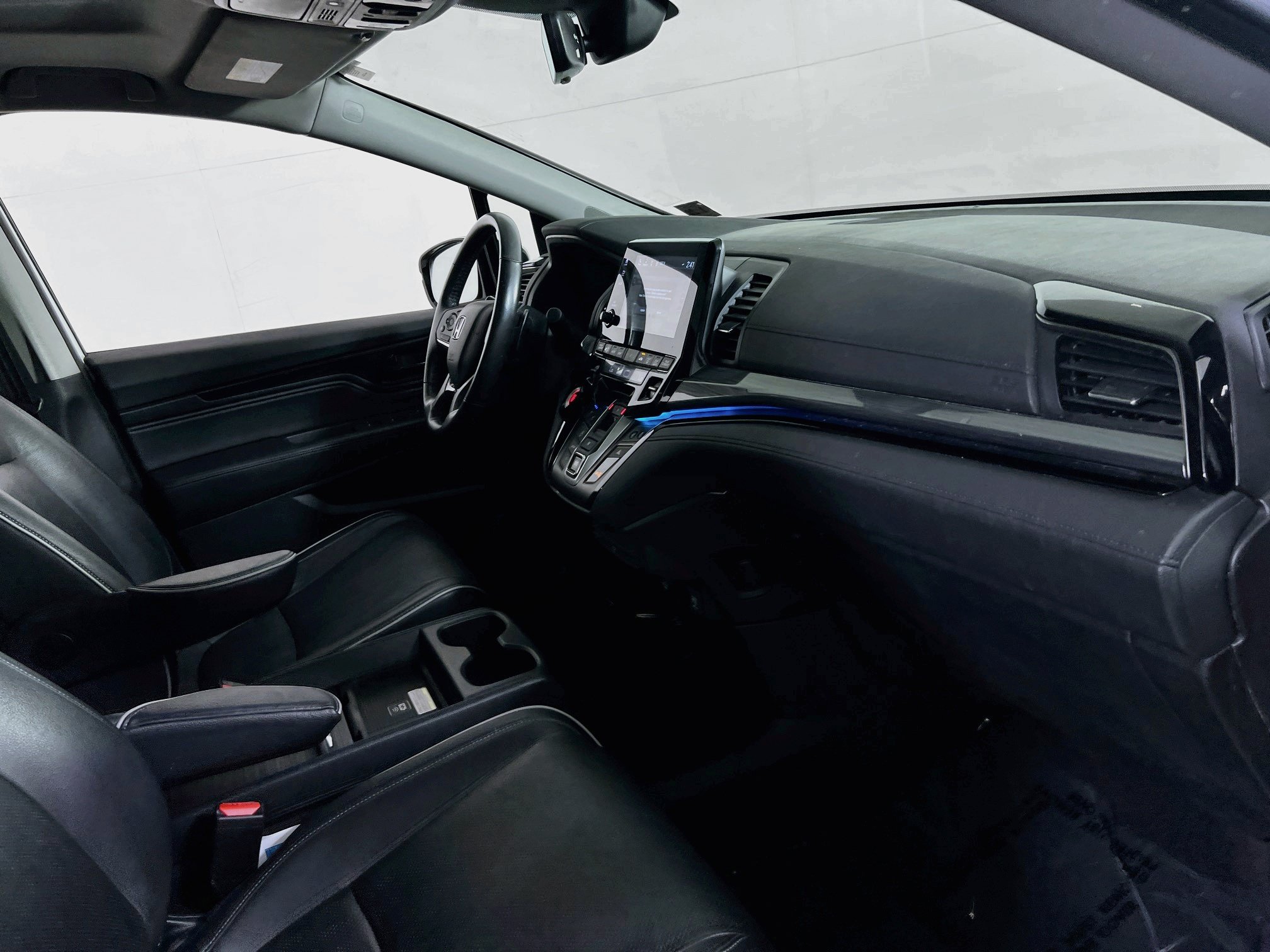 Used 2023 Honda Odyssey Elite image 32