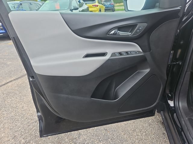 Used 2024 Chevrolet Equinox LS w/ LS Convenience Package FWD image 11
