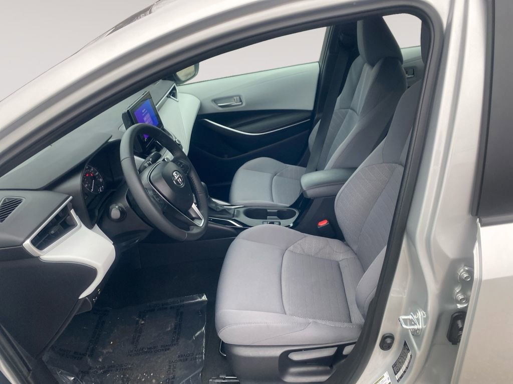 Used 2025 Toyota Corolla SE image 9