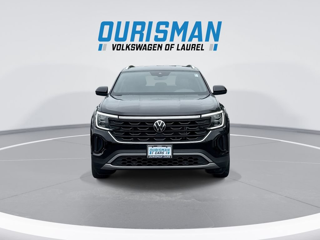 Used 2024 Volkswagen Atlas Cross Sport SE AWD/4WD image 3