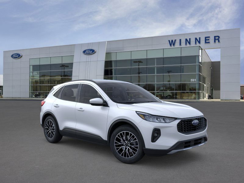 New 2025 Ford Escape SE w/ Class II Trailer Tow Package image 7