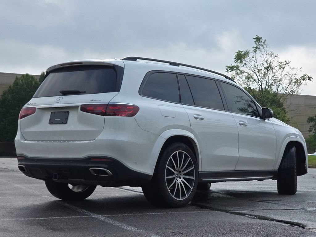Used 2024 Mercedes-Benz GLS 580 4MATIC image 15
