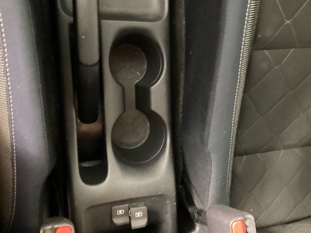 Used 2018 Nissan Kicks SV FWD image 25