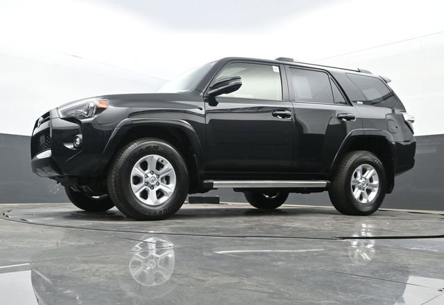 Used 2024 Toyota 4Runner SR5 Premium w/ Moonroof Package AWD/4WD image 28