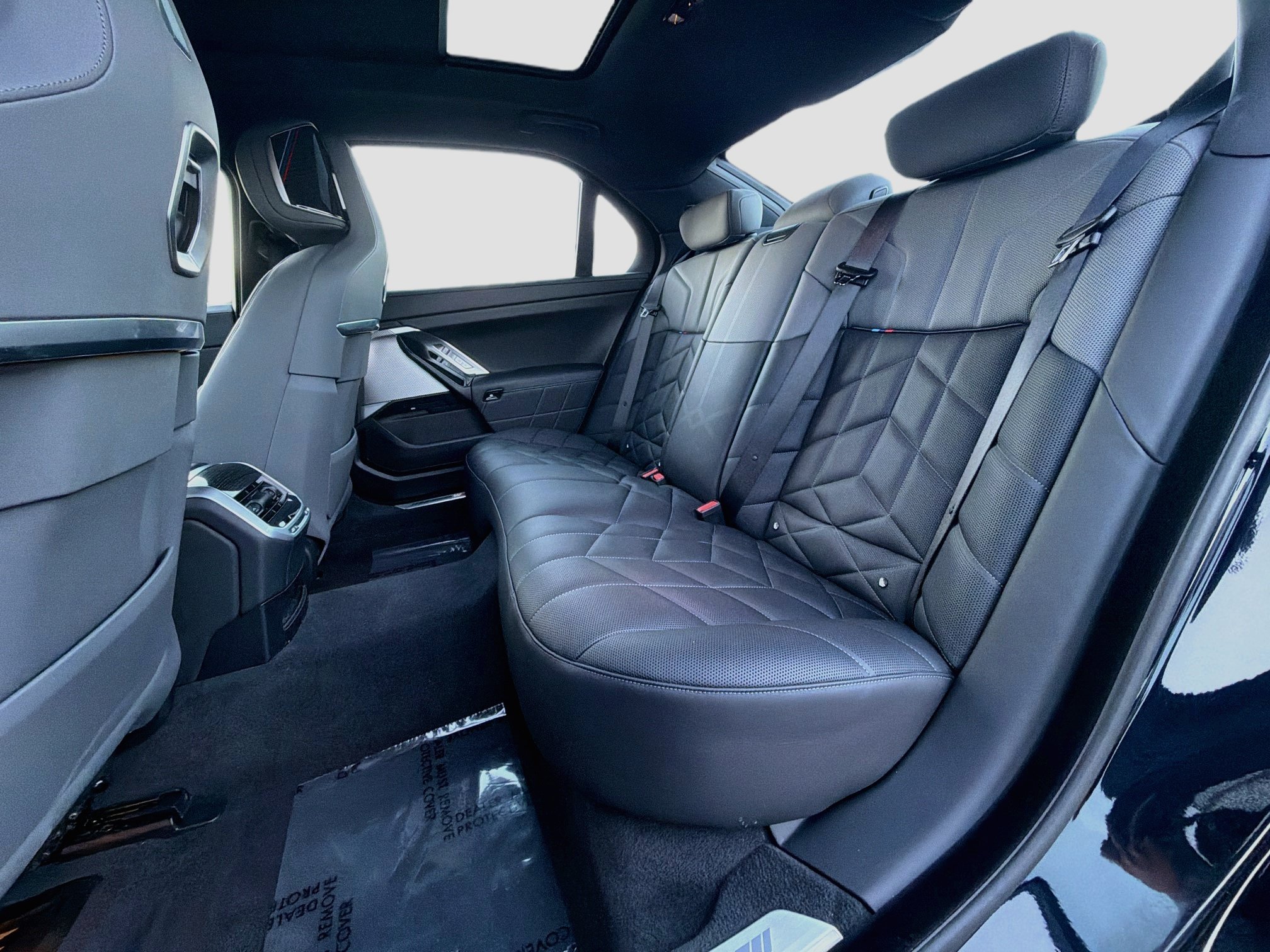 Used 2026 BMW 740i RWD image 21