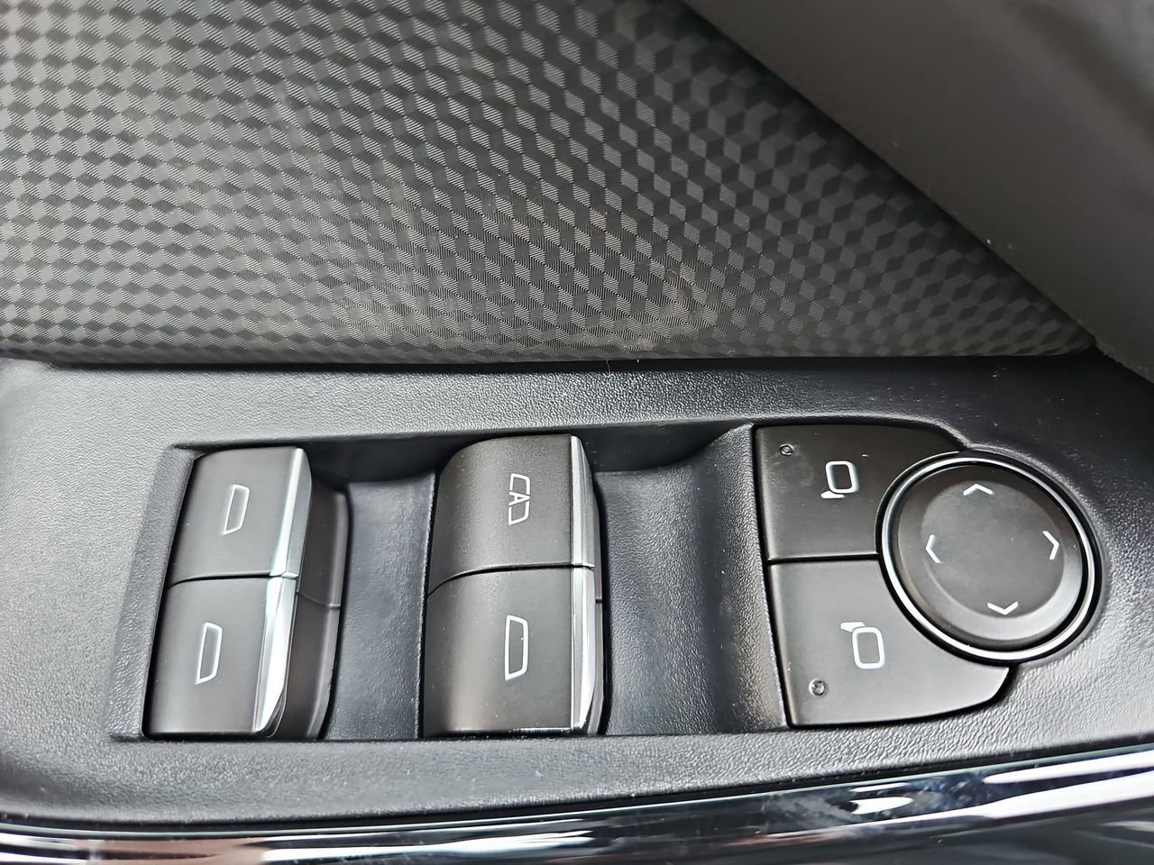 New 2026 Chevrolet Equinox RS w/ Convenience Package III image 29