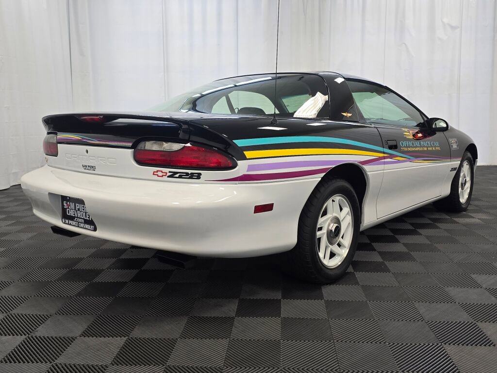Used 1993 Chevrolet Camaro Z28 image 5