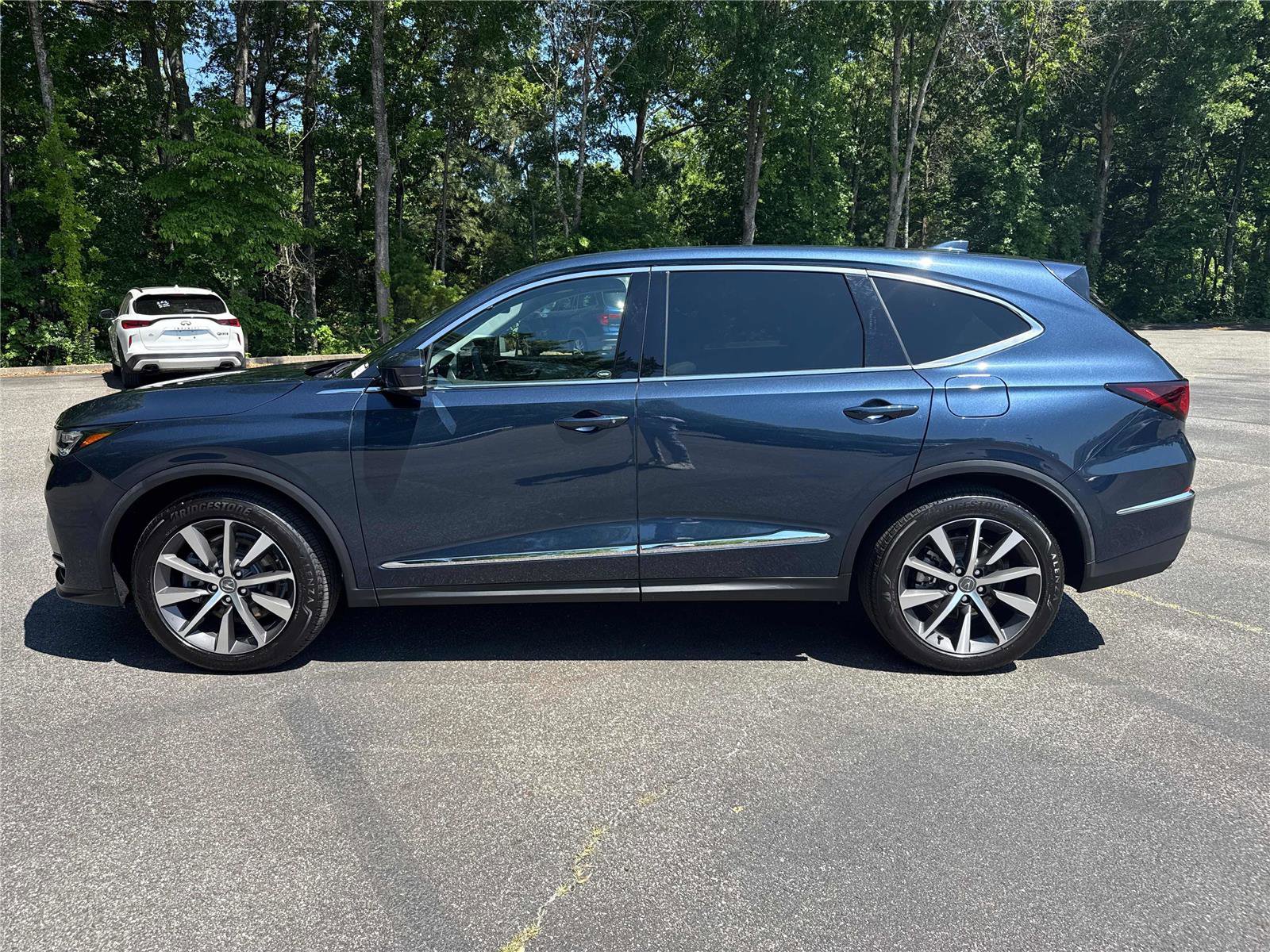 Used 2025 Acura MDX FWD w/ Technology Package image 9