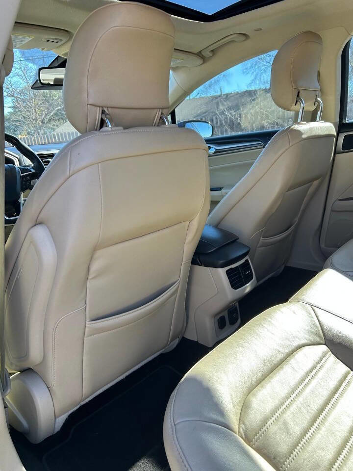 Used 2013 Ford Fusion SE image 32