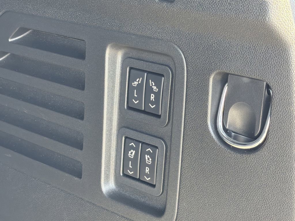 Used 2024 GMC Acadia Denali w/ Super Cruise Package image 23