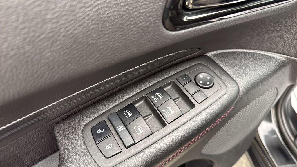 Used 2022 Dodge Durango R/T w/ Trailer Tow Group IV image 27