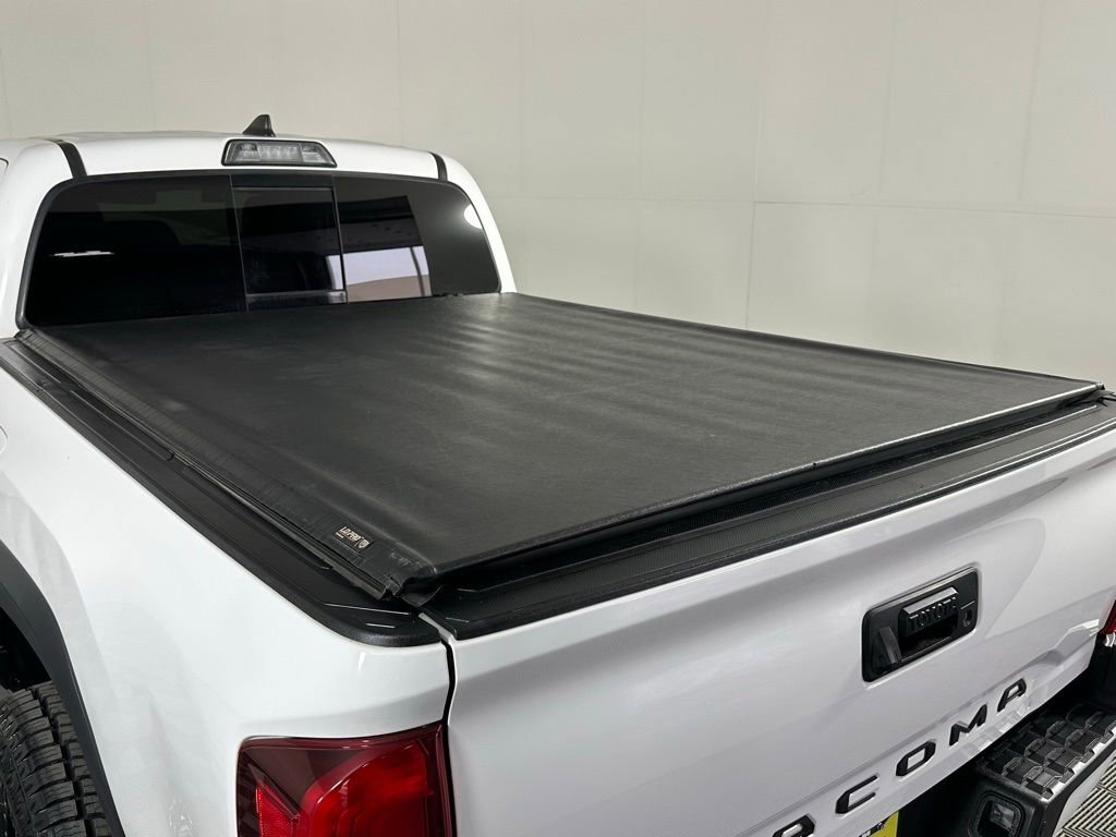 Used 2019 Toyota Tacoma TRD Off-Road image 23