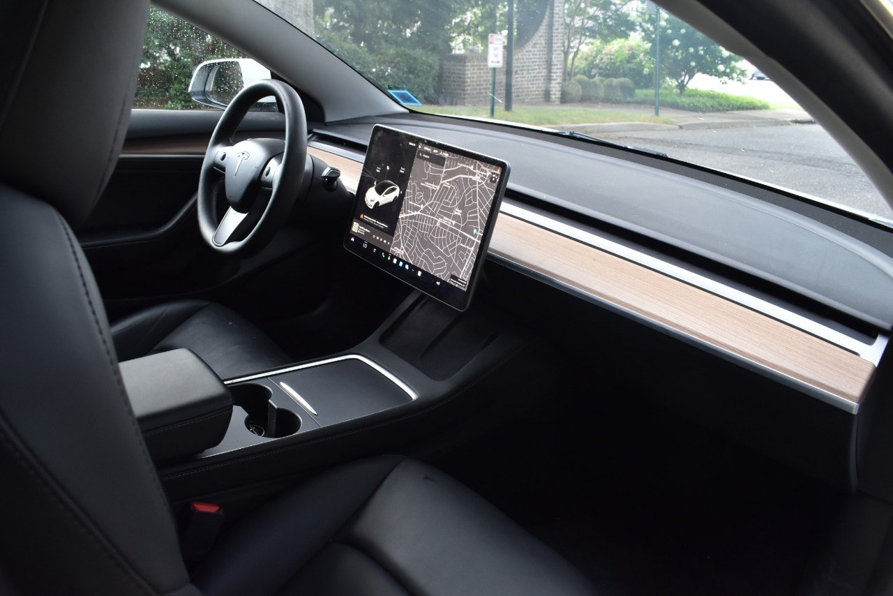 Used 2023 Tesla Model 3 Standard Range RWD image 20